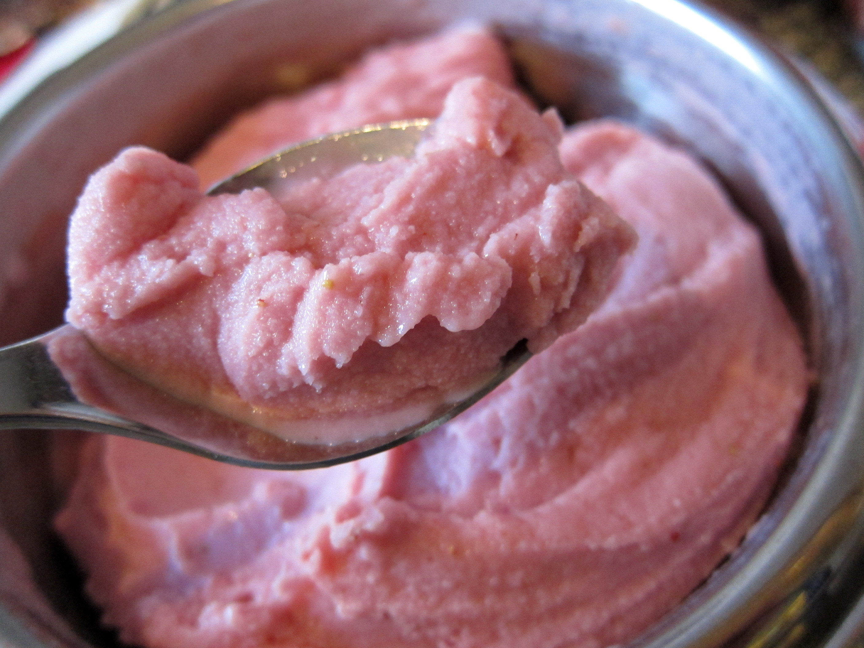 Tofu strawberry banana ice cream ICE CREAM NATION