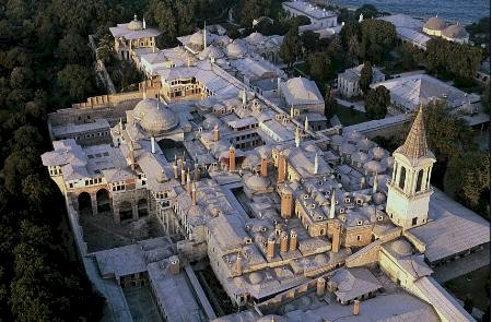 Topkapı Palace Palace - the official and primary Istanbul residence of the Ottoman Sultans from 1465 to 1853. 